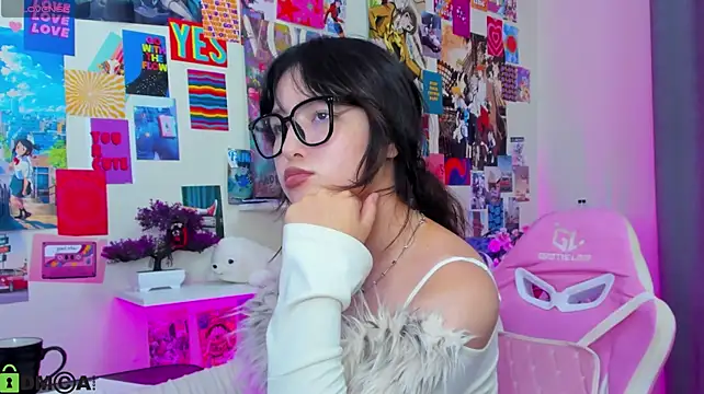 AlishaTempt Live XXX-Chat