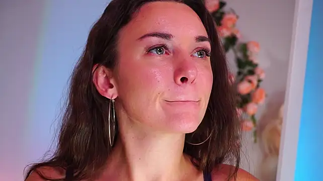 Show modela YayMaya na web-kameri