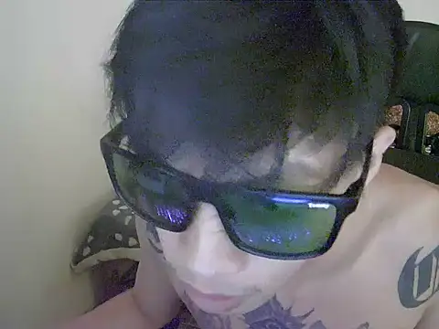 Hiraya__0 Webcam Show