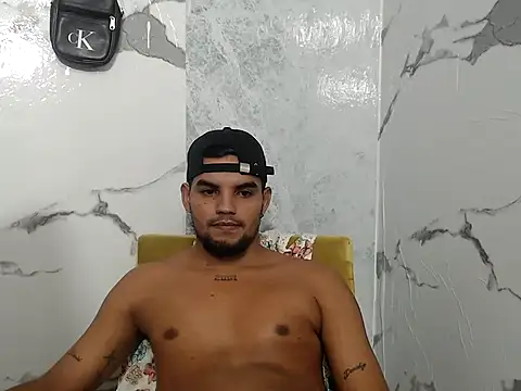 charly_27_sexy webcam show