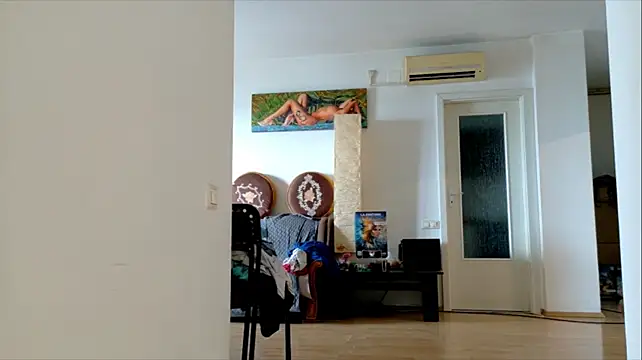 XXX chat uživo modela lindalovesexy