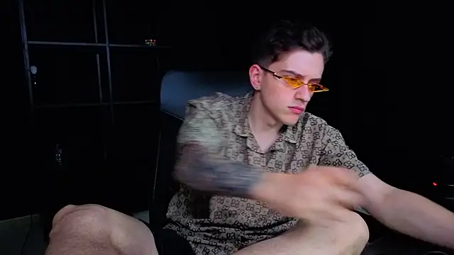 FelixStarkk live XXX chat