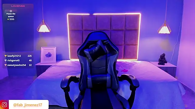Živý XXX chat AlejooTwink