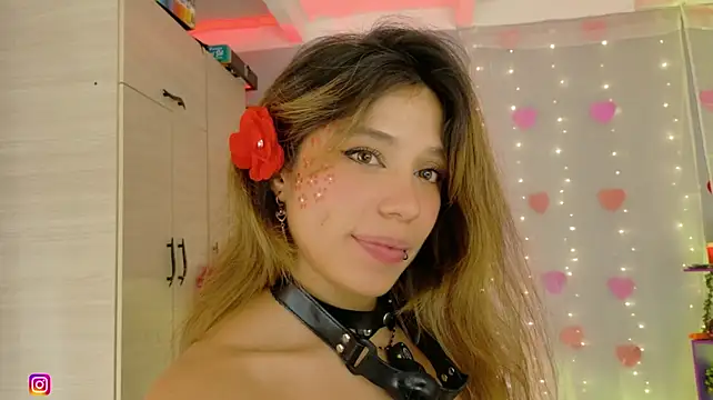 הופעת וובקאם של Yourrmuse_