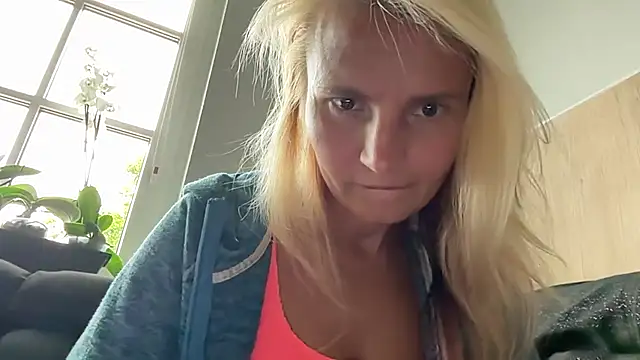 s-te-fan-i Pertunjukan Webcam