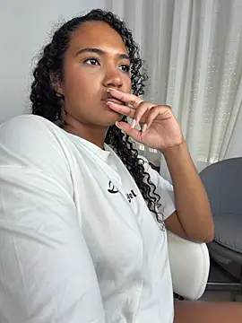MilaTeenX's Live XXX Chat