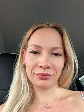 LavenderHot Live XXX-Chat