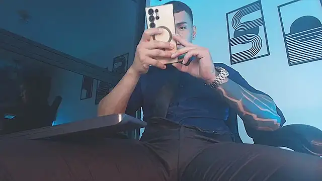 ALPHA_DOMINUS_ 在線直播表演