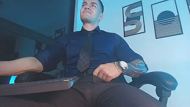 ALPHA_DOMINUS_ Live XXX Chat