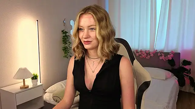 EvaHamilton's Live XXX Chat