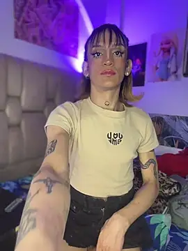 celeste_hell_ Adlı Modelin Canlı XXX Sohbeti