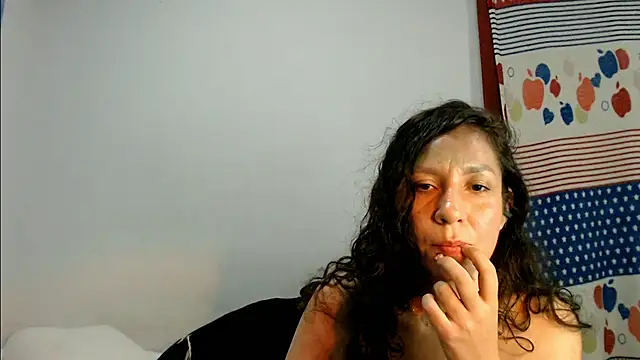naihroby's Live XXX Chat