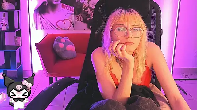 ReminaMeow Chat XXX live
