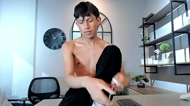 Pierre_Leroy_のライブXXXチャット