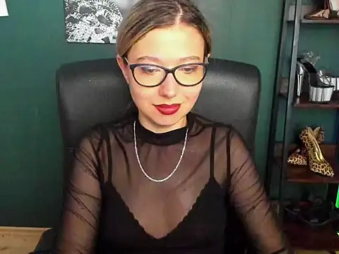 loveHeidi's Live XXX Chat