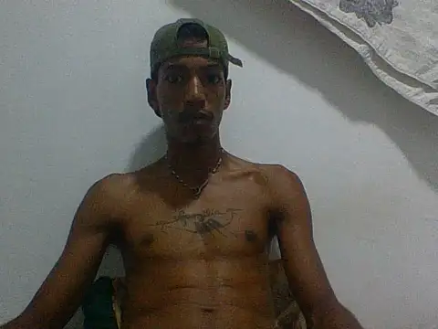 AlbertBigCock webcam show