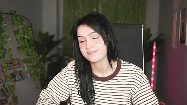 MonicaFarmer XXX чат на живо