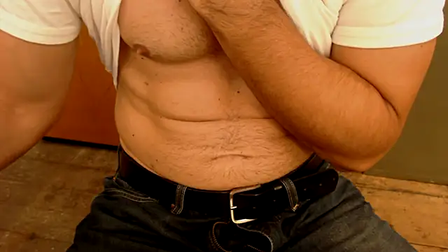 Redhotbody webcam show