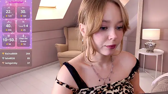 Chat XXX en directo de ElaraVance