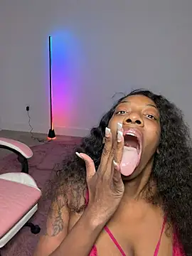 צ'אט XXX בשידור חי של Drekacakez
