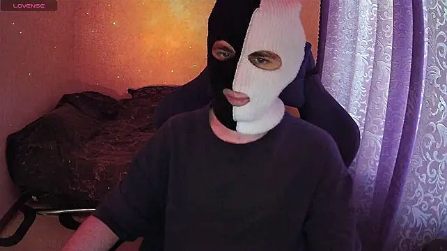 ZXCENSORED- élő XXX-chatje