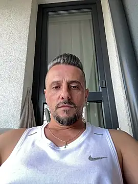 Czat XXX na żywo – InsaneMattt