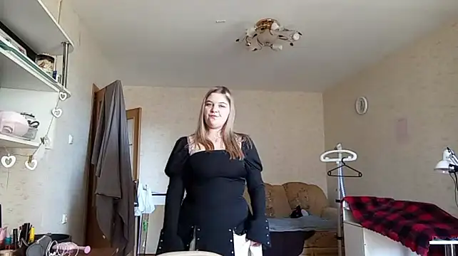 TypicalWoman Live XXX-Chat