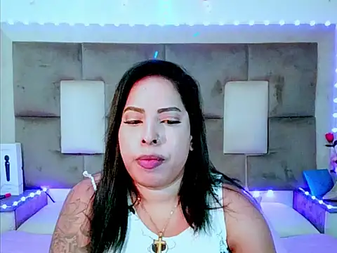 indiantopaz694u Pertunjukan Webcam