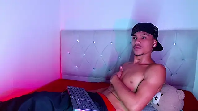 Angel_foxc13のライブXXXチャット