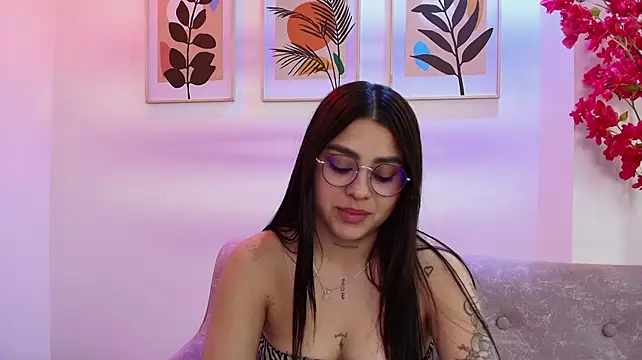 Julie_vancouver Pertunjukan Webcam