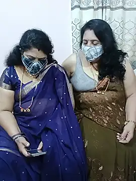 Kannadasexywifes Webcam-Show