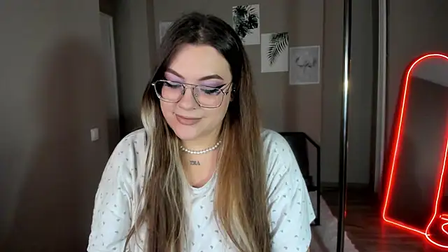 MiraTorsonn Live XXX chat