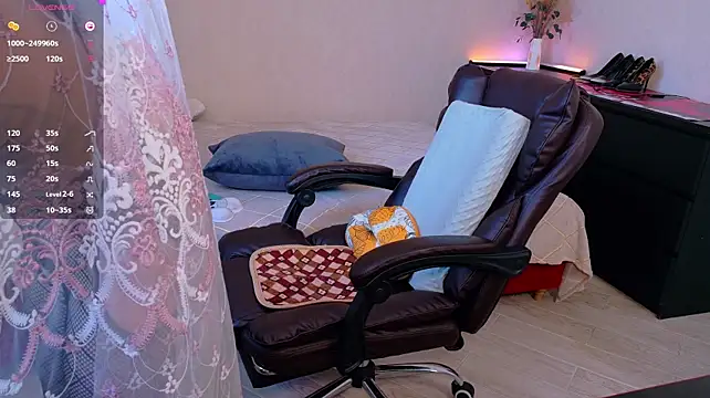 Kriss_brunette_5 라이브 XXX 채팅