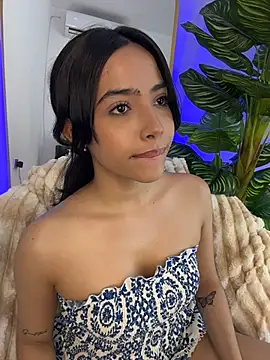 دردشة _Emily_Thompson_ الجنسية المباشرة