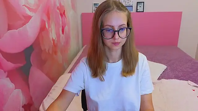 AliceAdams Adlı Modelin Web Kamerası Şovu