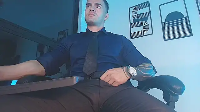 Chatroom XXX en direct de ALPHA_DOMINUS_