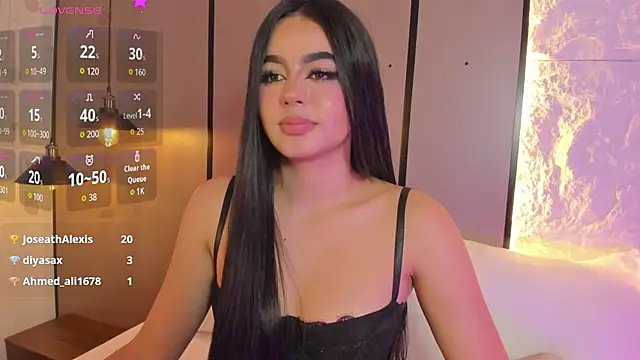 elara_bloom_'s Live XXX Chat