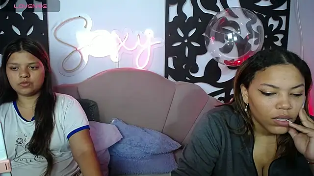 horny_babyss' Webcam Show