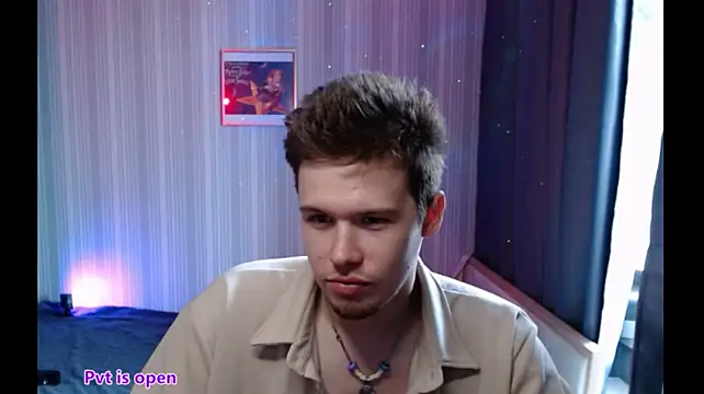 Sheldon_music: διαδικτυακό σόου στην κάμερα