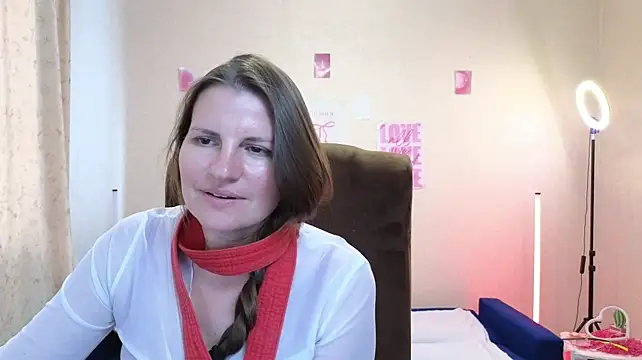 Chat XXX en directo de Mirabelle_Velvet