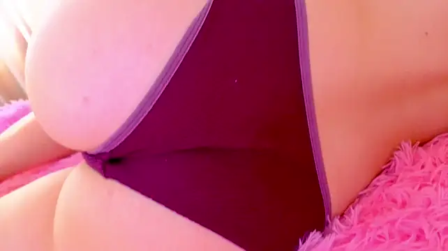 SynnoveBann's Webcam Show