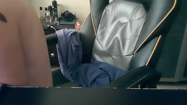 XXX chat uživo modela LondonMan1988
