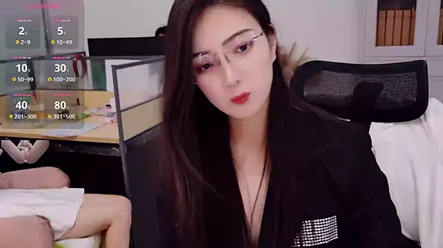 yangyang-777 在線直播表演