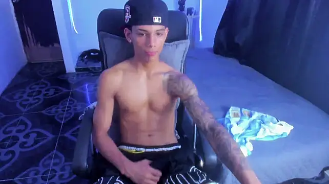 leo_bigconk1246 Webcam show
