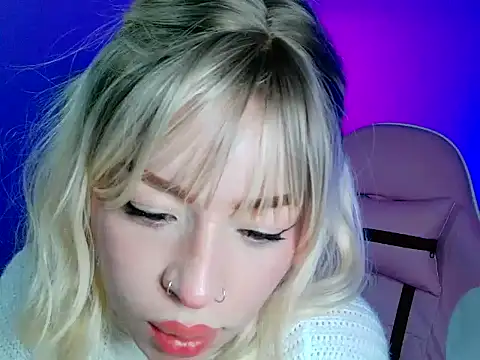 צ'אט XXX בשידור חי של CyberMich