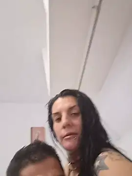 Muchos_cogios Live XXX-Chat