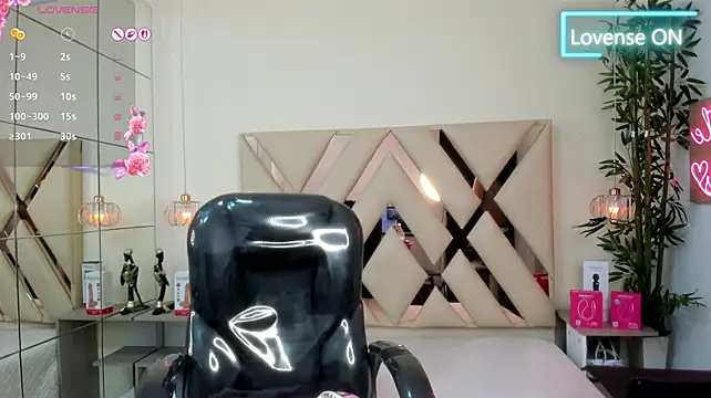 scarletcherry18n Live XXX chat