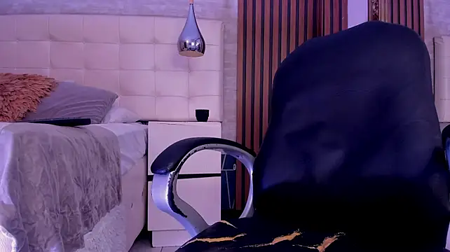 NoaahTylor's Live XXX Chat