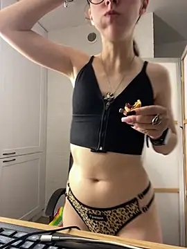 MartiniiSelenna Live XXX-Chat