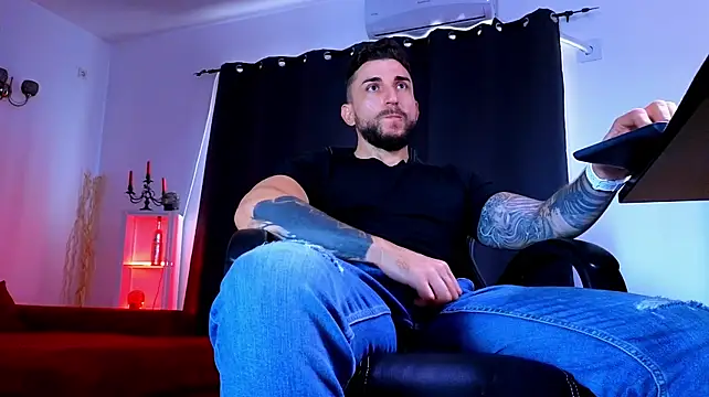 Онлайн чат XXX MightyAaron66